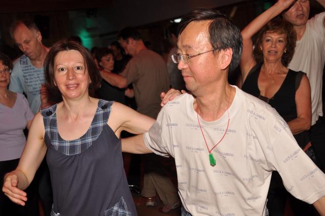 min 2010 05 02 station danse 091